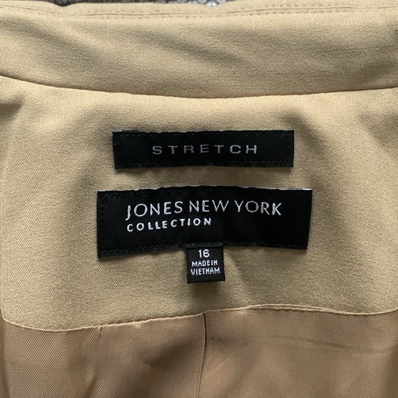 Jones New York Stretch Collection Blazer - Picture 3 of 4